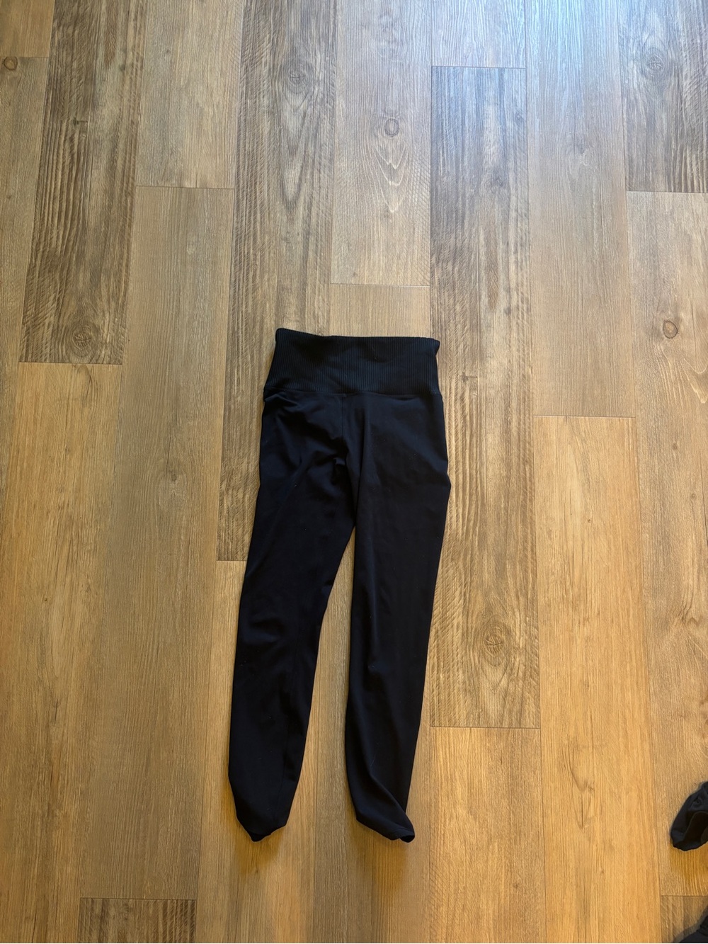 Vuori Black High-Waist Leggings